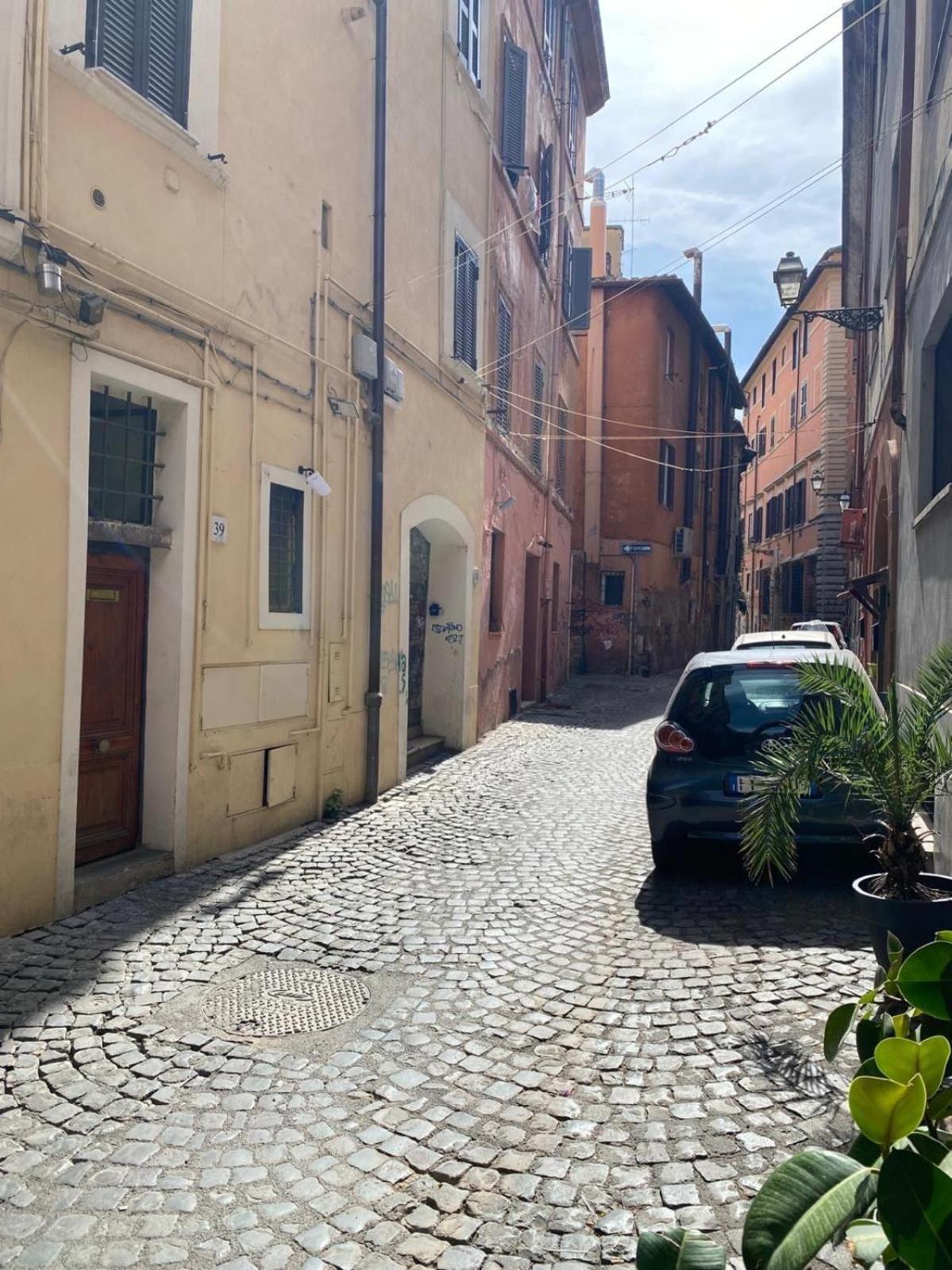 Casa Vicolo Moroni - Trastevere Рим Екстер'єр фото